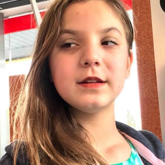 Meet your Posher, Mackenzie - Picture 1 of 1